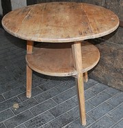 Pine cricket table