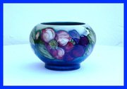 Walter Moorcroft inverted Rim