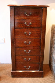 Mahogany Wellington Chest