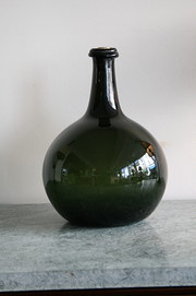 Very Large 1819th century Onio