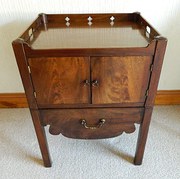 georgian mahogany bedside cabi