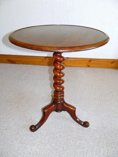 Antique Mahogany Tripod Wine Table Mahogany Tripod Wine Table