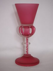Victorian Frosted Cranberry Gl