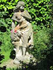 Late 20thc reconstituted stone