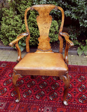 Antique Queen Anne Style Burr