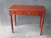 A MAHOGANY 2DRAWER SIDE TABLE