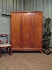 Antique Cotswold School Oak Tr