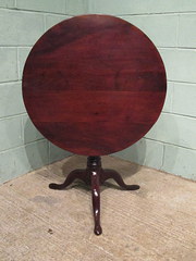 Antique Georgian Mahogany Tilt
