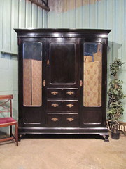 Antique Victorian Triple Wardo