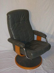 Antique leather reclining armc