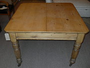 C43  Pine kitchen table