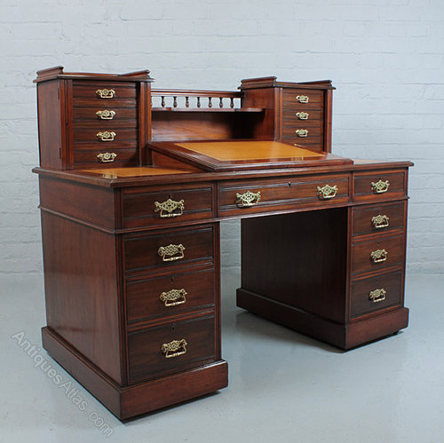 Victorian_Writing_Desk_ac049a1013b.jpg