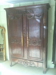 FRENCH OAK ARMOIRE circa 1800
