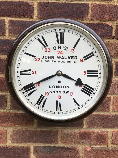 Railway fusee wall clock