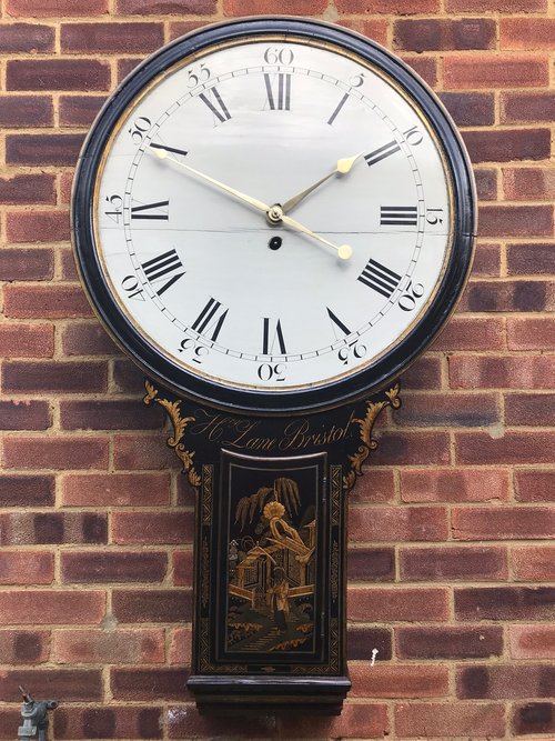 Tavern clock