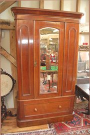 Late Victorian Mahogany Wardob