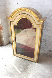 Decorative Italian Gilt Style