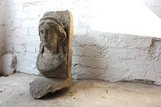 Early 18thC Portland Stone Bus