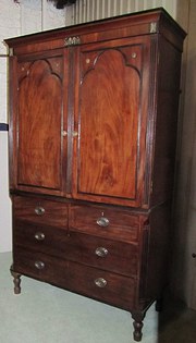 Early Victorian Flame Mahogany
