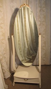Louis Style White Painted Oval