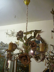 DECORATIVE FRENCH ROSE CEILING