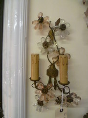 PAIR OF DECORATIVE FRENCH GLAS
