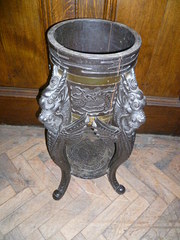 antique chinese jardinere stan