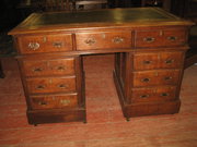 antique furniture victorian oak kneehole desk Victorian Oak Kneehole Desk