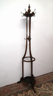 Large Circular Oak Hall Stand