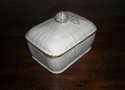 Antique Coalport porcelain lid