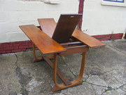 Ee-ZI-Way Extending Table