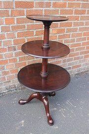 Georgian mahogany 3 tier dumb