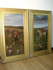 FINE PAIR OF HUNT  HOUNDS SPOR