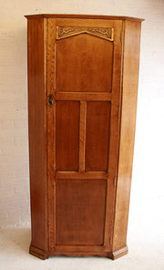 An Arts and Crafts Oak Single