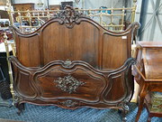 French Bed