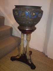 A DEER JARDINIERE