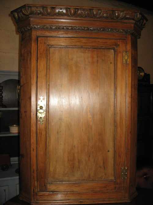 Antique 19 th Century Pine corner Cupboard 19 th Century Pine corner Cupboard