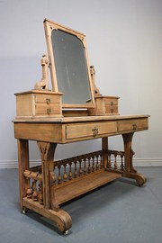 Antique Gothic Ash Dressing Ta