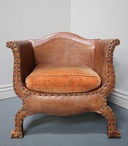 Small 1920s English Leather An
