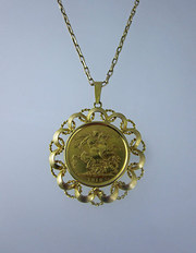 22ct Sovereign Pendant