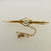 Aquamarine 9ct Gold Brooch