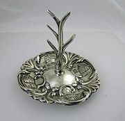 Lovely Silver Ring Stand  Chor