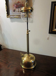 Lovey Brass Tilley Lamp