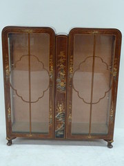 Chinoiserie China Display Cabi