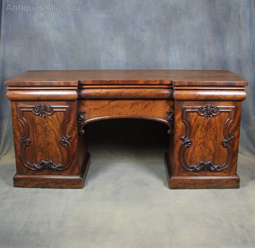 Early Victorian Mahogany Chiffonier / Sideboard