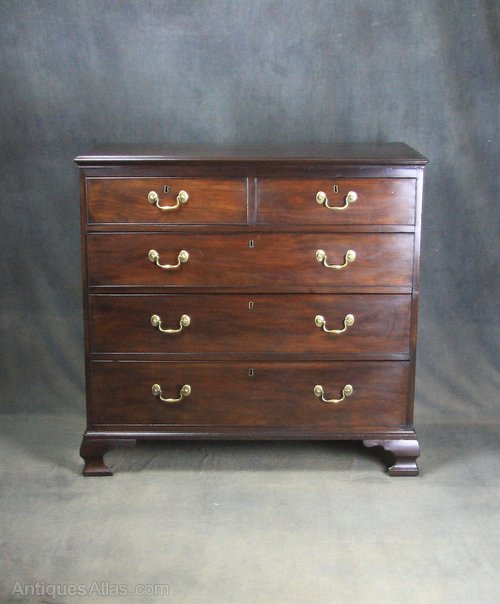 Georgian Mahogany Chest of Drawers