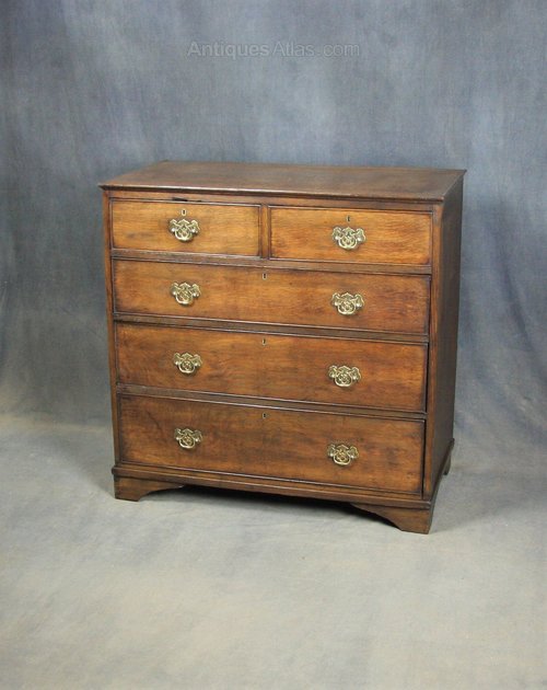 Georgian Oak Chest of Drawers