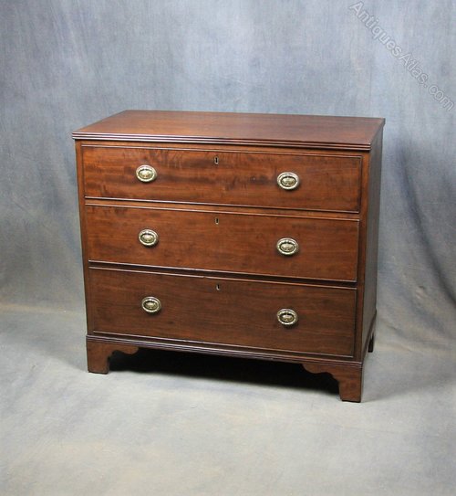 Small Regency Mahogany Chest of Drawers