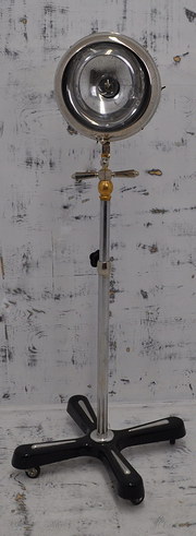 1930s surgical light