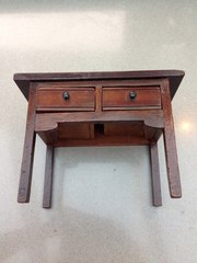 antique furniture an mahogany apprentice An antique mahogany apprentice